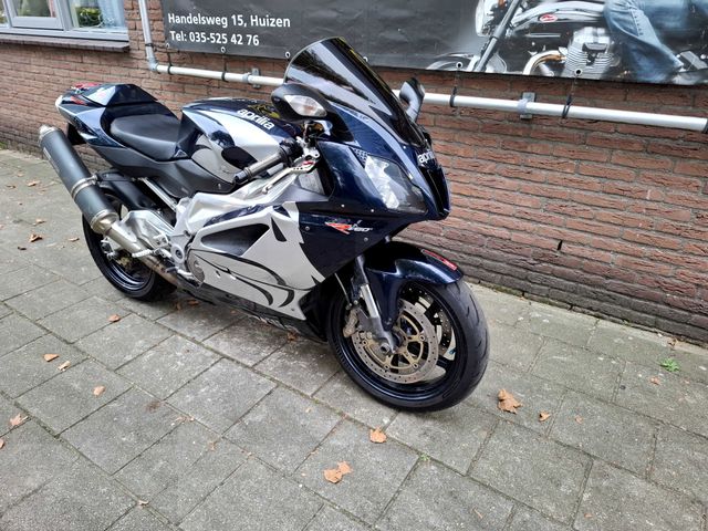 aprilia - rsv-1000-r