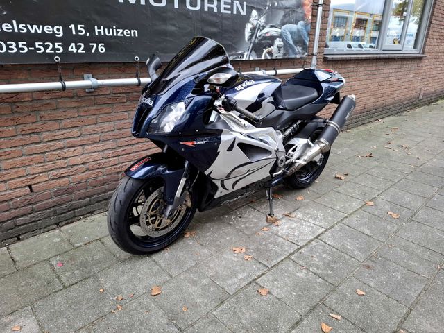 aprilia - rsv-1000-r