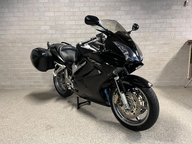 honda - vfr-800-fi-vtec-abs