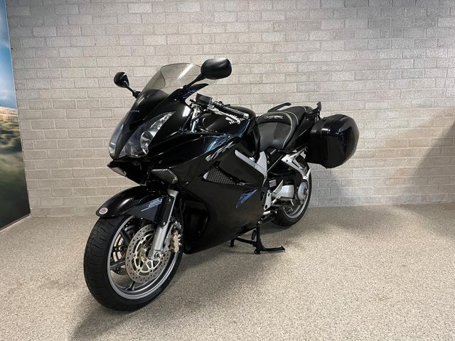 honda - vfr-800-fi-vtec-abs
