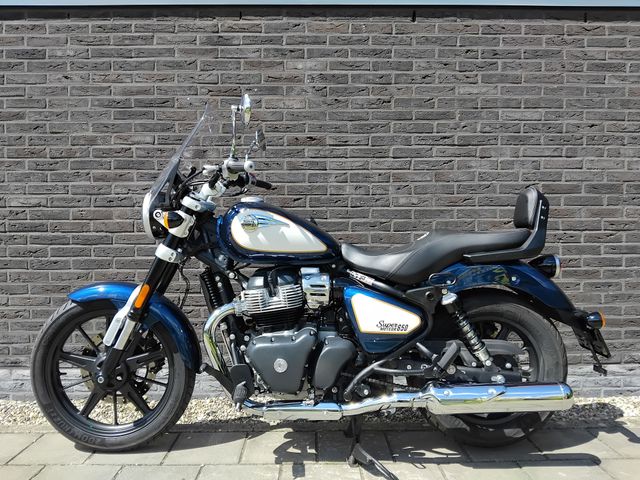 royal-enfield - super-meteor-650