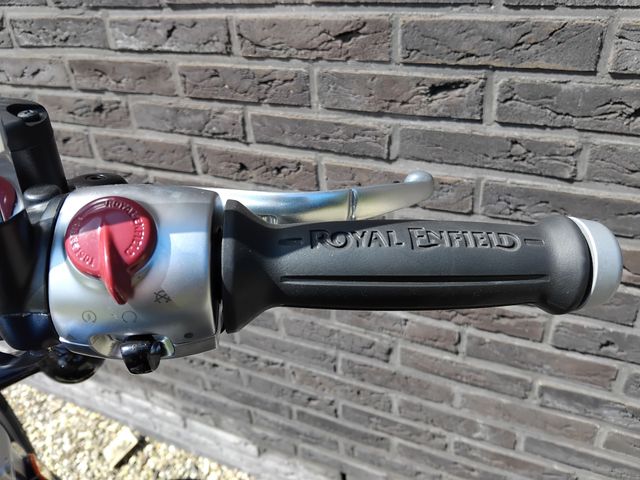 royal-enfield - super-meteor-650