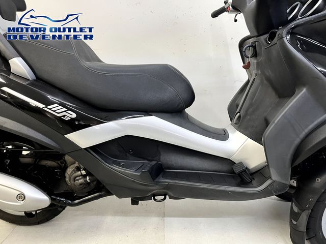 piaggio - mp3-250-ie