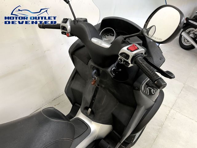 piaggio - mp3-250-ie