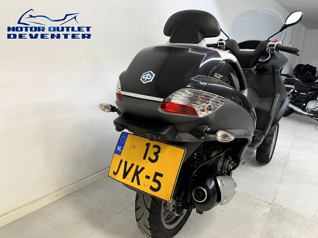 piaggio - mp3-250-ie