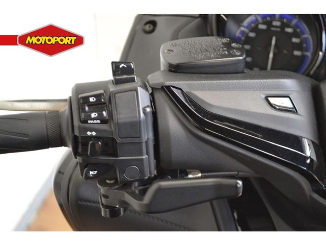 yamaha - xp-530-t-max-abs