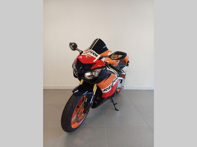 honda - cbr-1000-rr-fireblade-c-abs