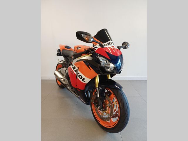 honda - cbr-1000-rr-fireblade-c-abs