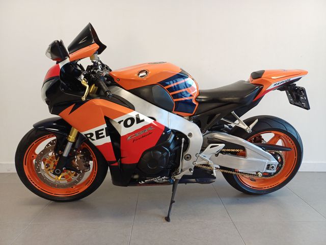 honda - cbr-1000-rr-fireblade-c-abs