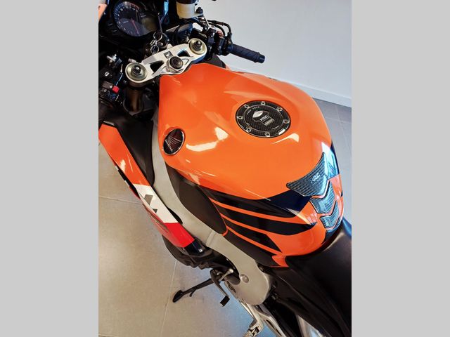 honda - cbr-1000-rr-fireblade-c-abs
