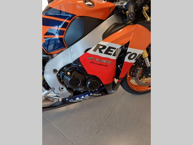 honda - cbr-1000-rr-fireblade-c-abs