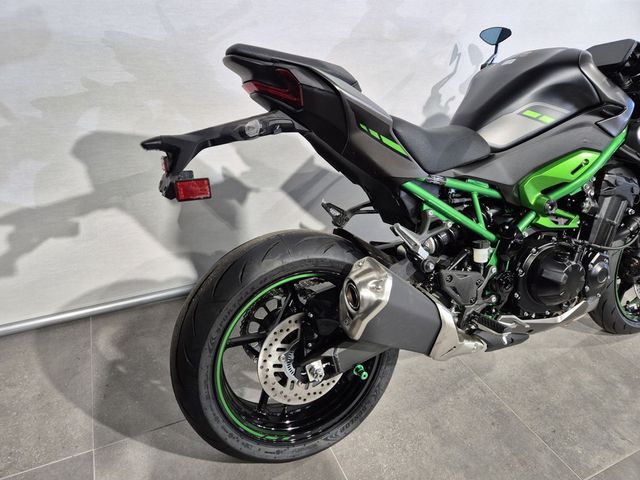 kawasaki - z900-70kw