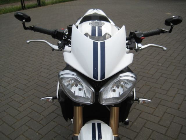 triumph - speed-triple-1050-abs