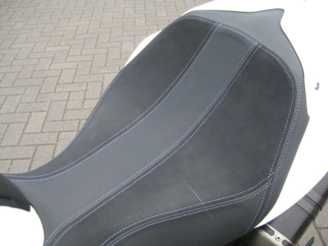 triumph - speed-triple-1050-abs
