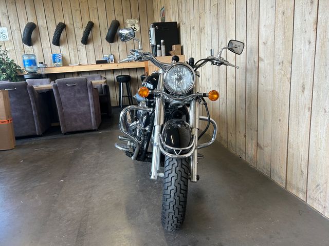 kawasaki - vn-900-classic