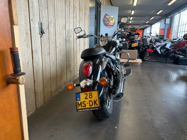 kawasaki - vn-900-classic