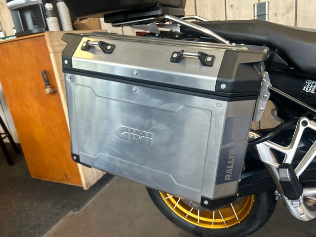 bmw - f-850-gs-adventure