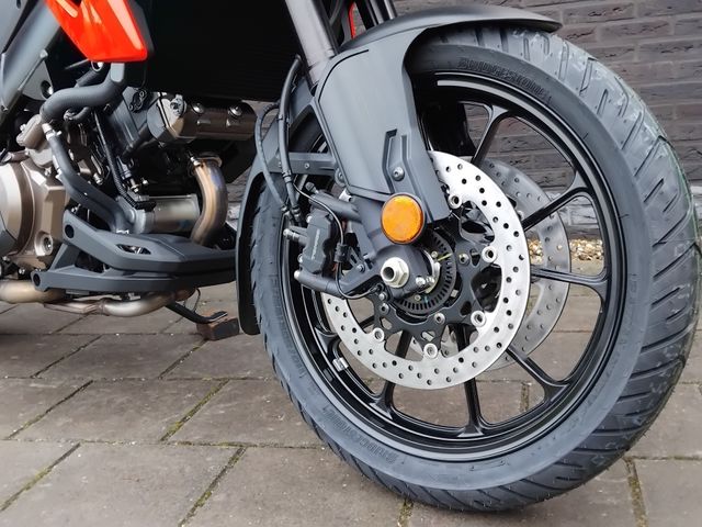 suzuki - v-strom-1050