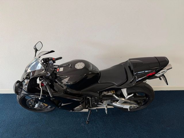 honda - cbr-600-rr
