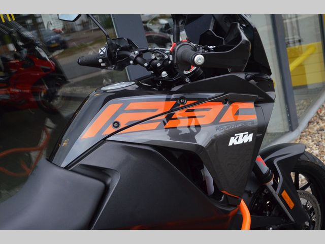 ktm - 1290-super-adventure-s