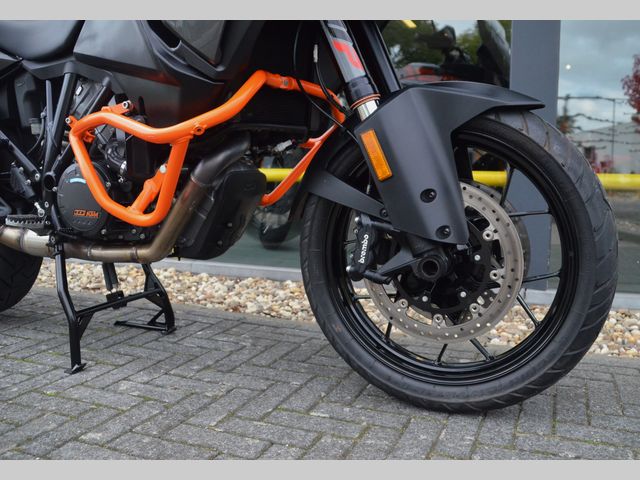 ktm - 1290-super-adventure-s