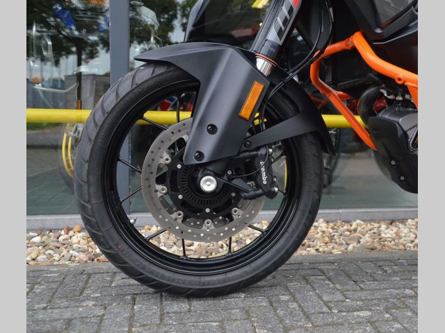 ktm - 1290-super-adventure-s