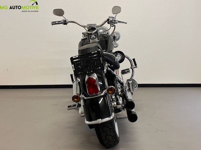 harley-davidson - softail-deluxe-flstn