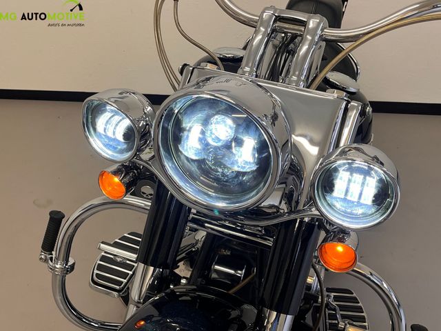harley-davidson - softail-deluxe-flstn