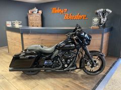 HARLEY-DAVIDSON STREET GLIDE SPECIAL FLHXS