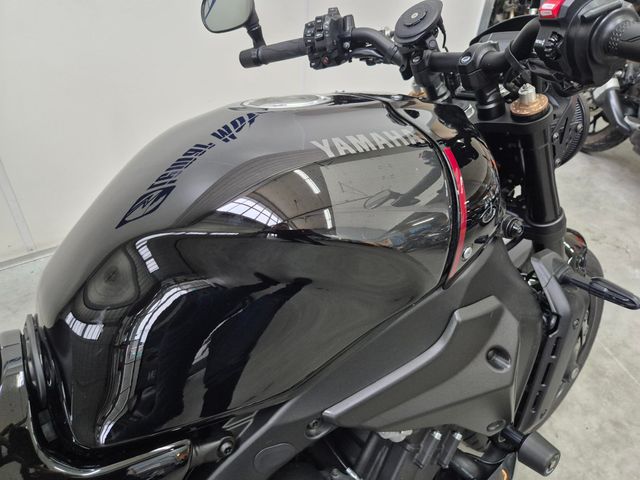 yamaha - xsr-900-abs
