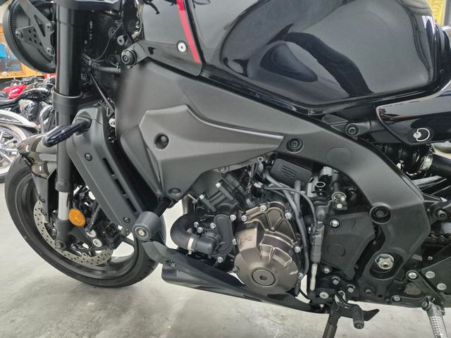 yamaha - xsr-900-abs