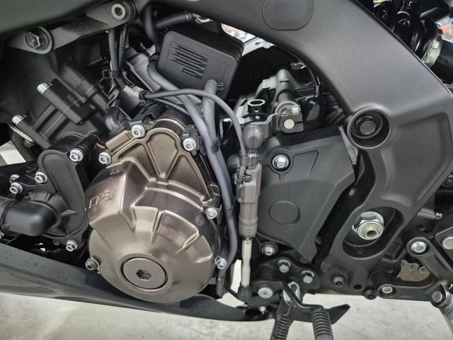 yamaha - xsr-900-abs