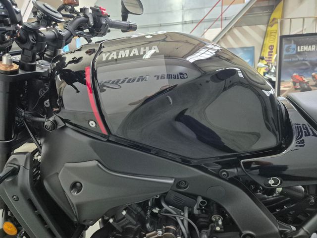yamaha - xsr-900-abs