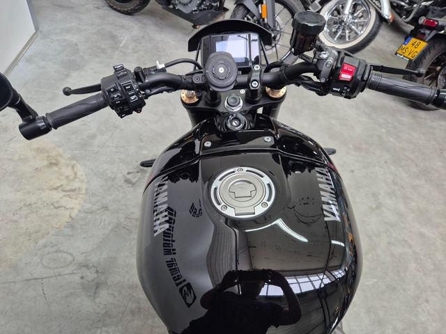 yamaha - xsr-900-abs
