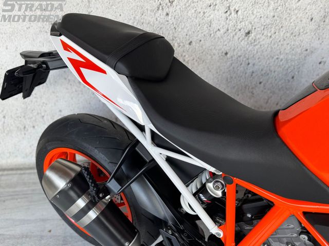 ktm - 1290-super-duke-r