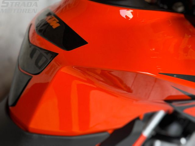 ktm - 1290-super-duke-r