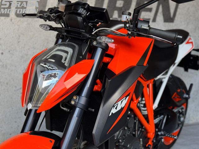 ktm - 1290-super-duke-r