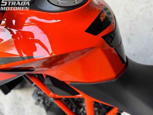 ktm - 1290-super-duke-r