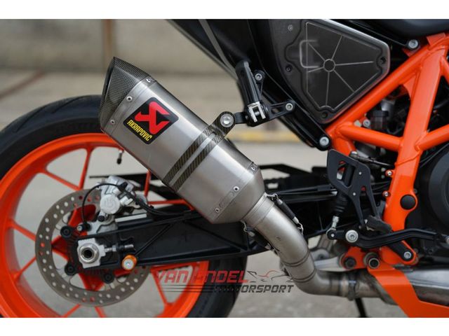 ktm - 690-duke-r-abs
