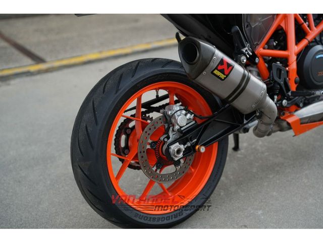 ktm - 690-duke-r-abs
