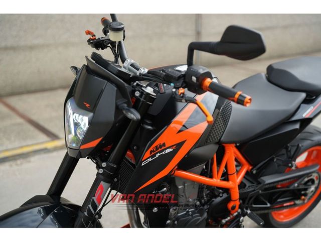ktm - 690-duke-r-abs