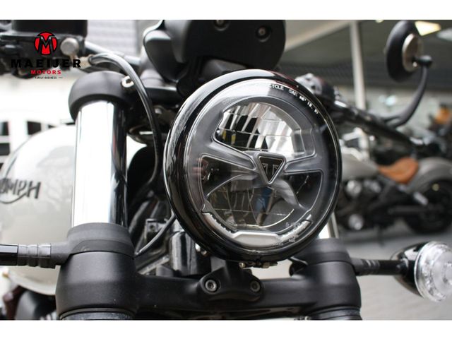 triumph - bonneville-bobber-black