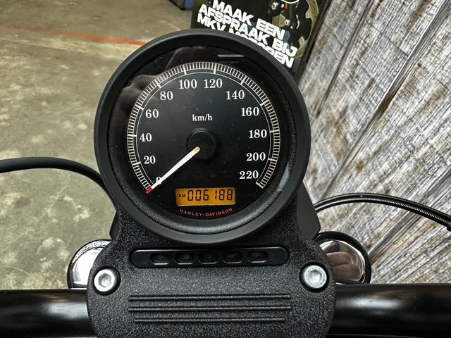 harley-davidson - sportster-iron-883