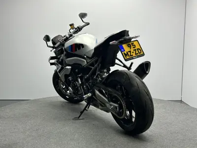 BMW M 1000 R – foto 4