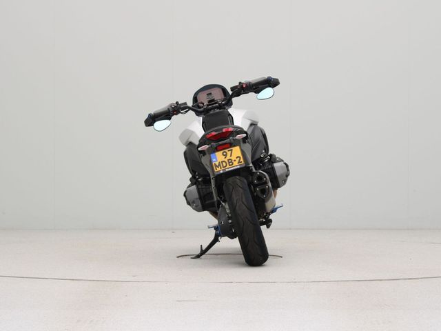 bmw - r-1300-gs