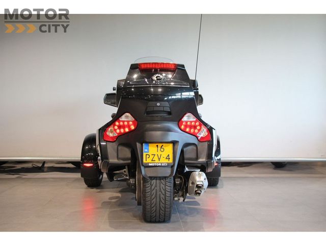 can-am - spyder-rt-s