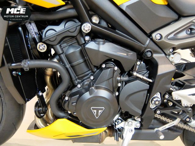 triumph - street-triple-rs