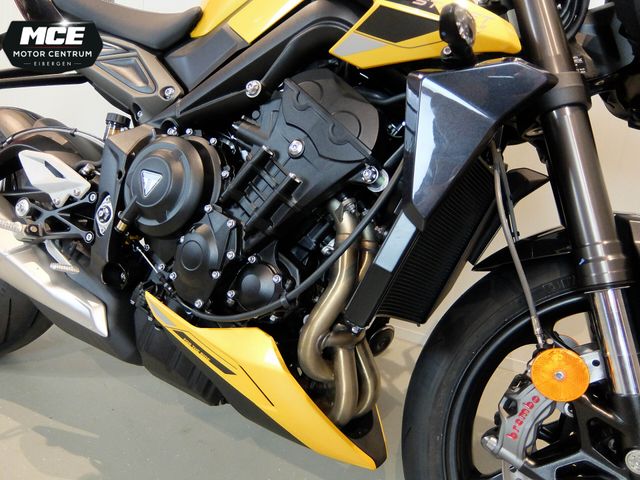 triumph - street-triple-rs