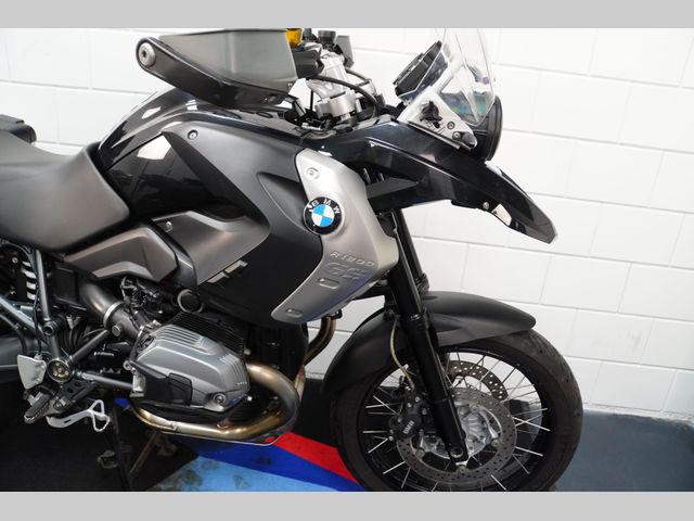 bmw - r-1200-gs-triple-black-edition