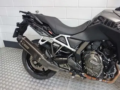 SUZUKI V-STROM 800 – foto 4